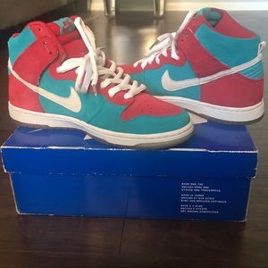 Nike Sb Bloody Gums
